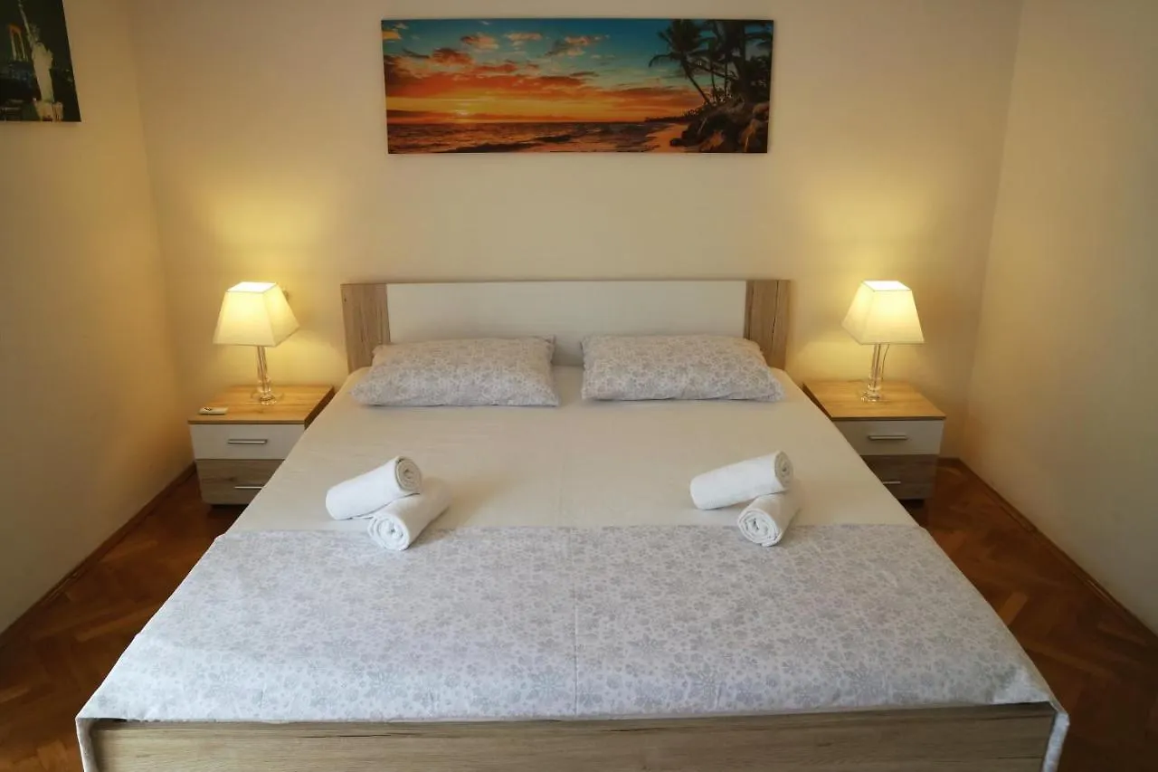 Honeycomb Apartment Split - Free Parking 0*,  Croatia