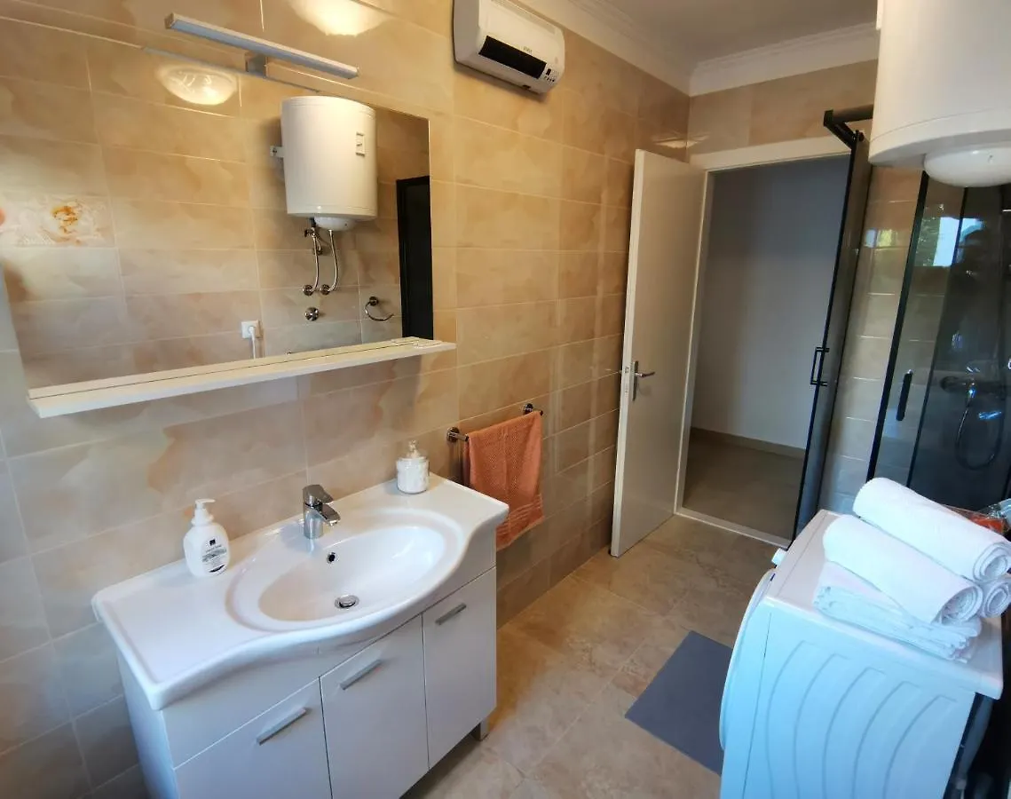 Honeycomb Apartment Split - Free Parking Croatia